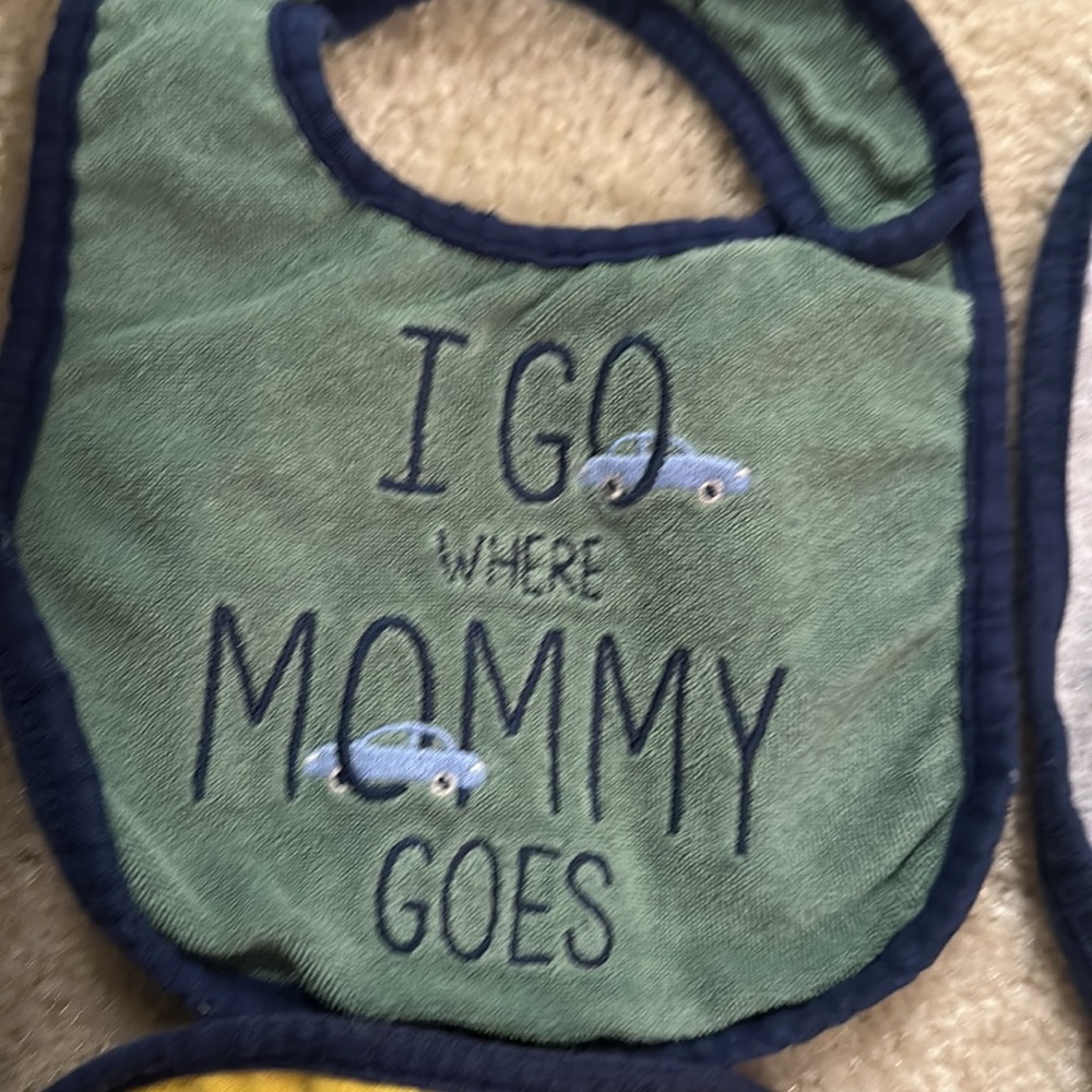 Carters bibs bundle - Picture 2 of 9